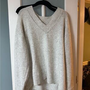 American Eagle Outfitters Light Gray V-Neck Sweater